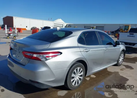 2019 Toyota Camry Hybrid Le z USA, uszkodzony, nr VIN 4T1B31HK5KU517314
